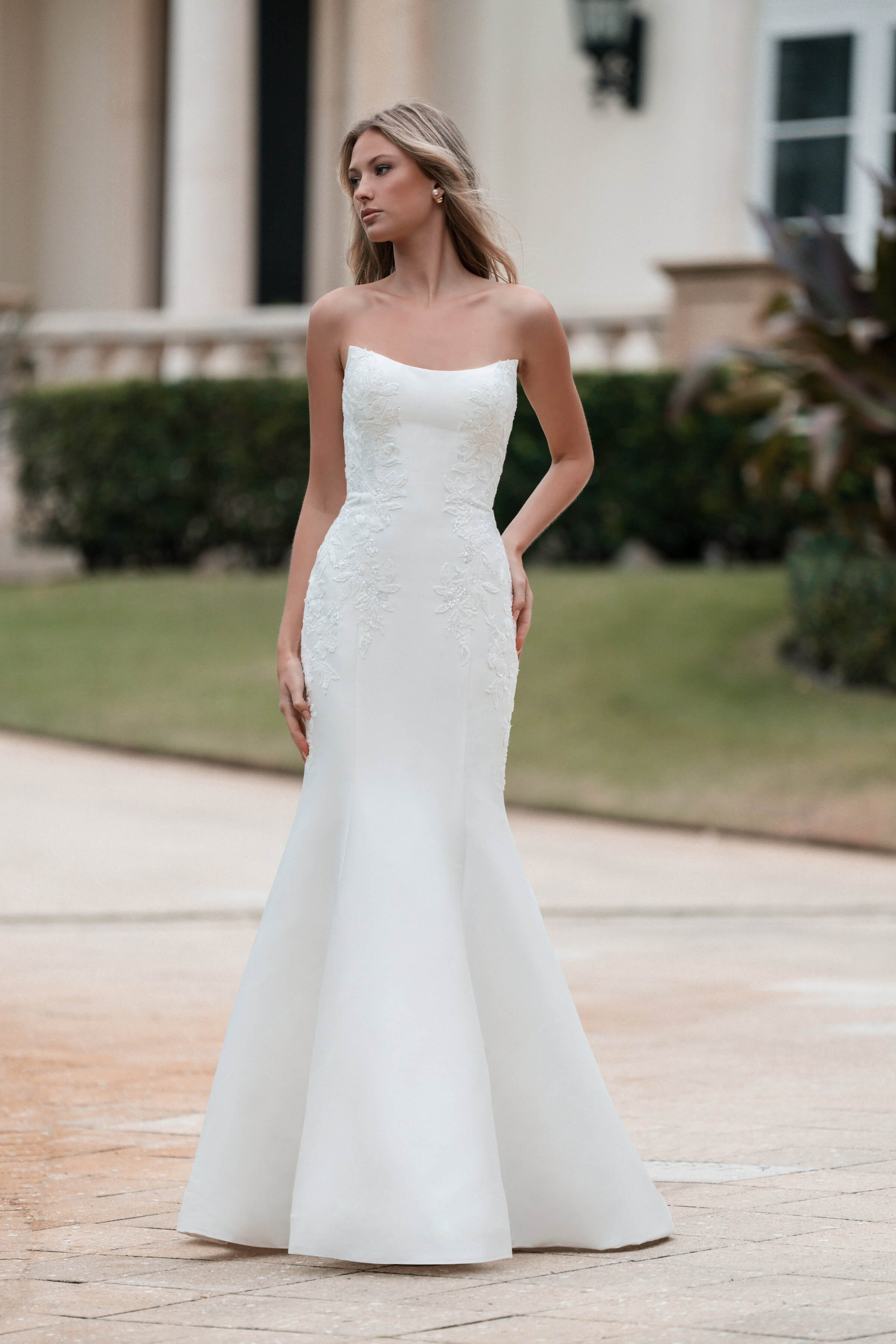A1362 wedding dress